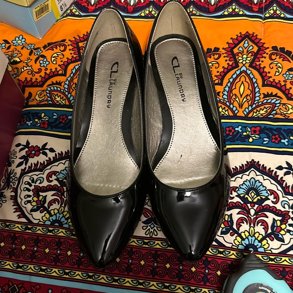 Ladies black patten leather slides Sz 8.5 M